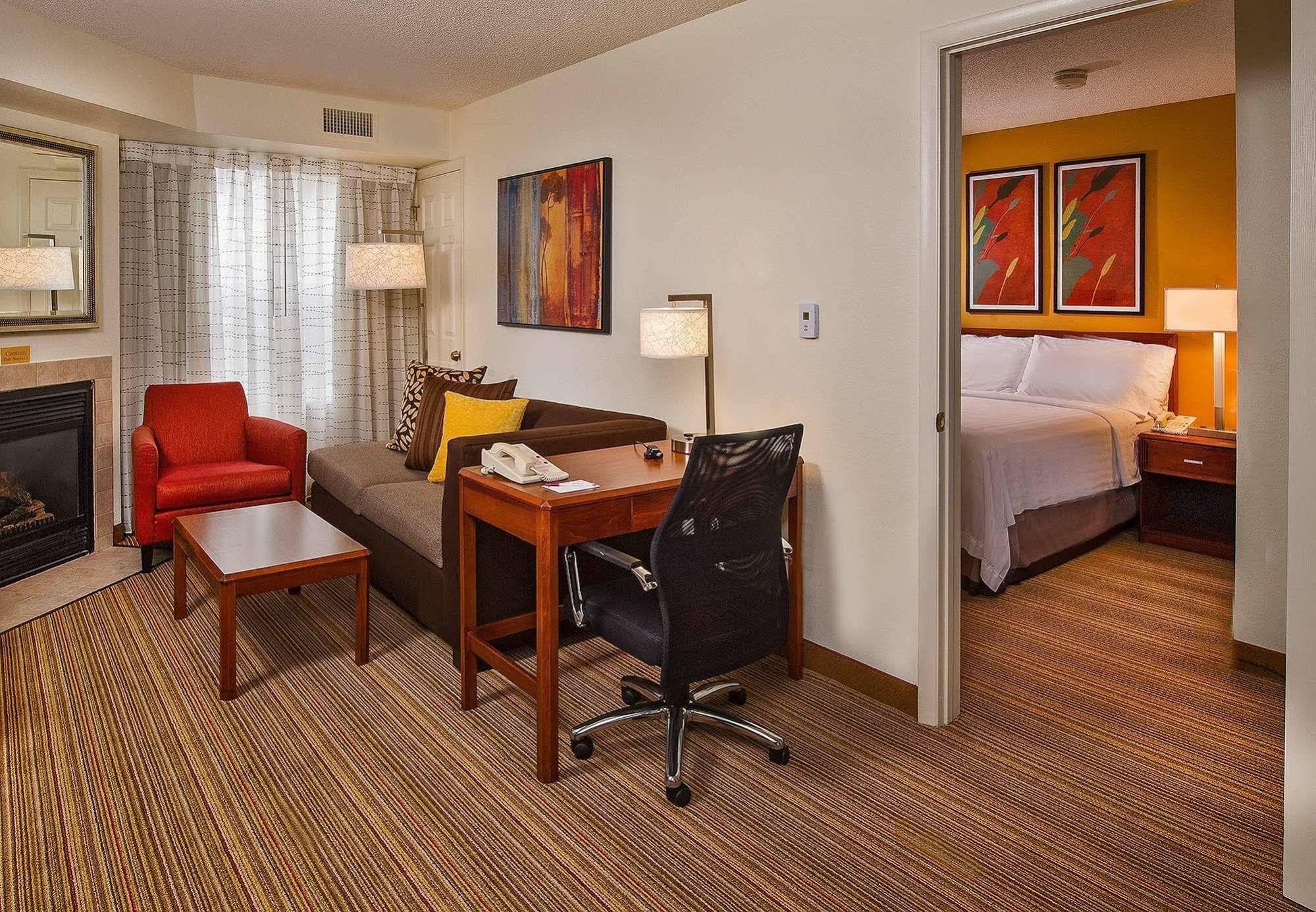 Sonesta Es Suites Raleigh Кари Екстериор снимка