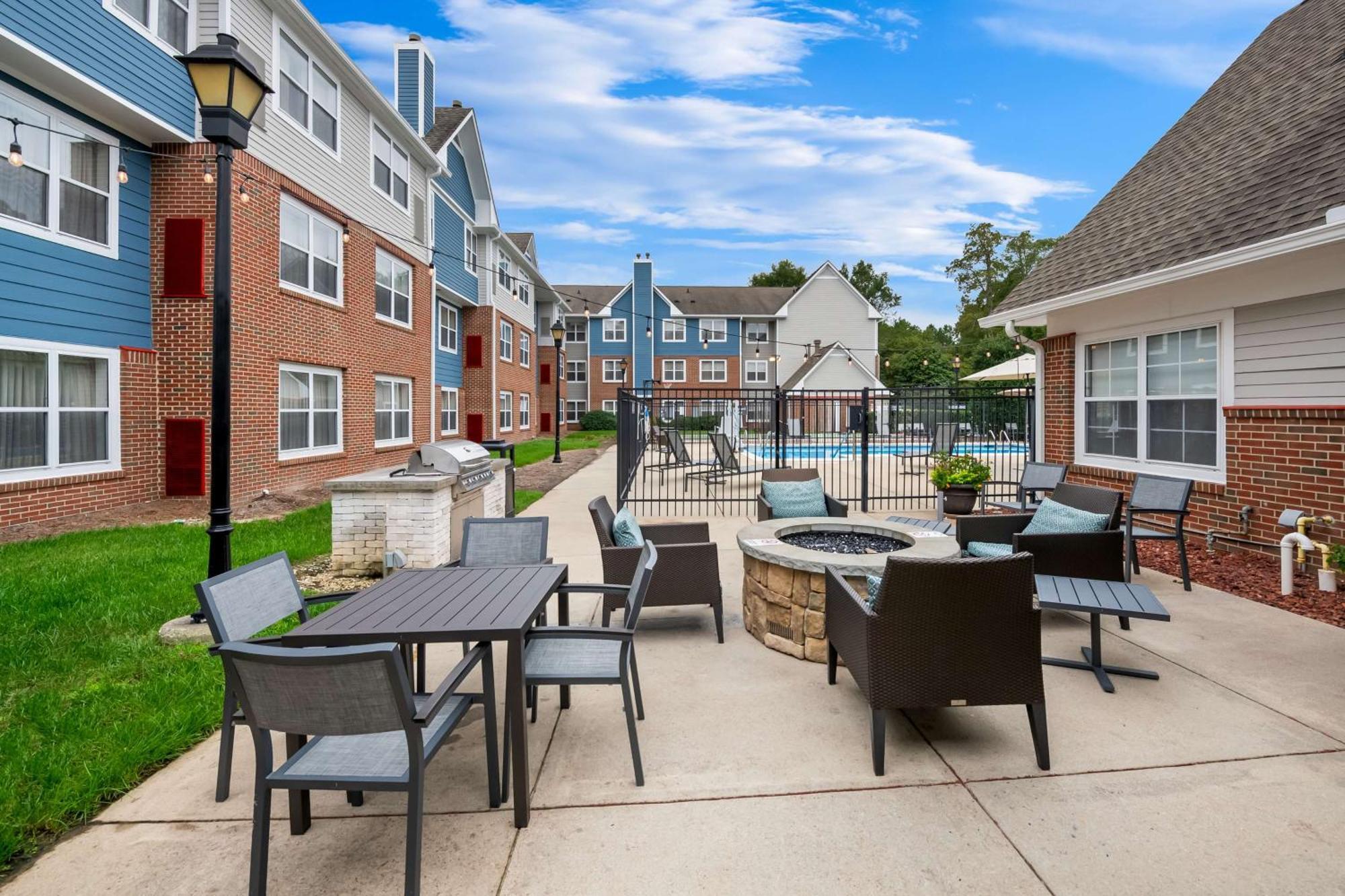 Sonesta Es Suites Raleigh Кари Екстериор снимка