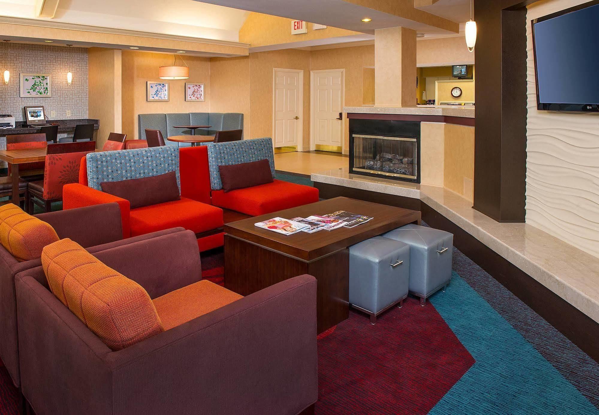 Sonesta Es Suites Raleigh Кари Екстериор снимка